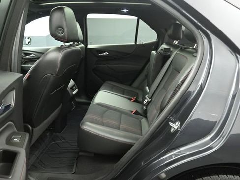 Used 2022 Chevrolet Equinox RS w/ LPO, Floor Liner Package image 19