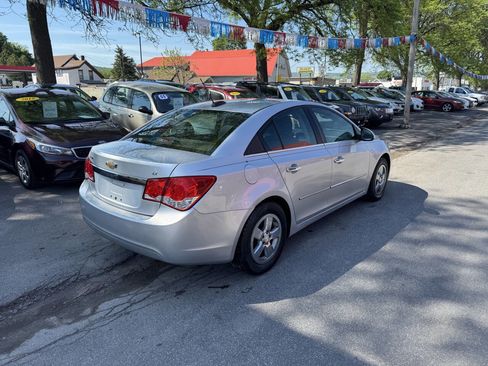 Used 2016 Chevrolet Cruze LT FWD image 5