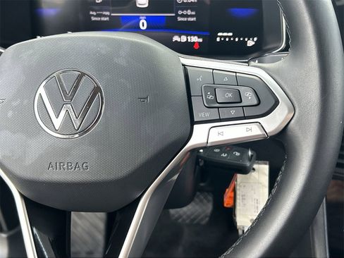 Certified 2025 Volkswagen Jetta S image 21