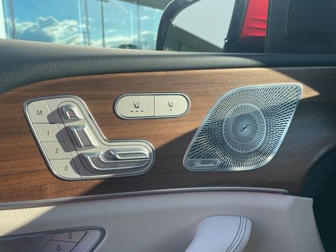 Used 2023 Mercedes-Benz GLE 350 4MATIC image 32