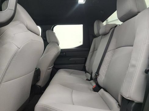 Used 2025 Toyota Tacoma SR5 RWD image 10