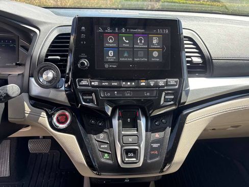 Used 2019 Honda Odyssey Elite image 23