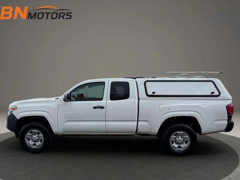 Used 2019 Toyota Tacoma SR RWD image 8