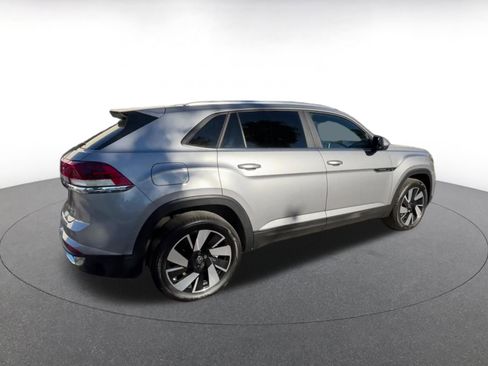 Used 2025 Volkswagen Atlas Cross Sport SE image 15