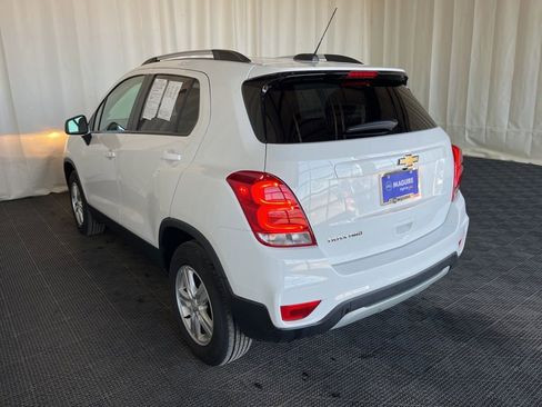 Used 2022 Chevrolet Trax LT w/ LT Convenience Package AWD/4WD image 24