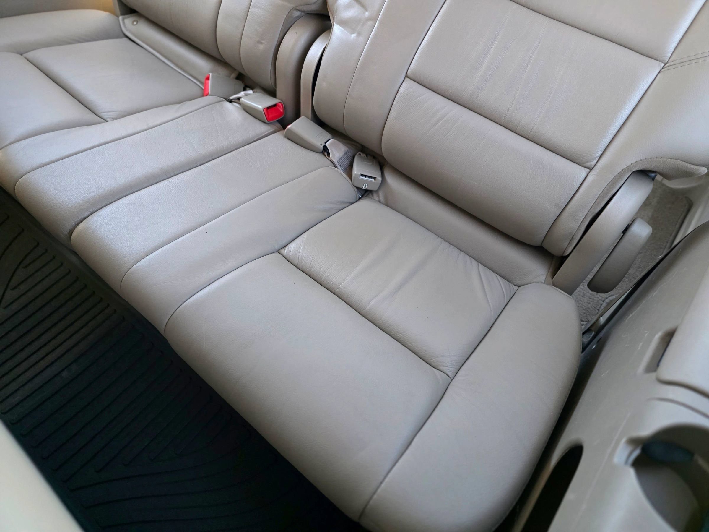 Used 2007 Toyota Sequoia SR5 AWD/4WD image 45