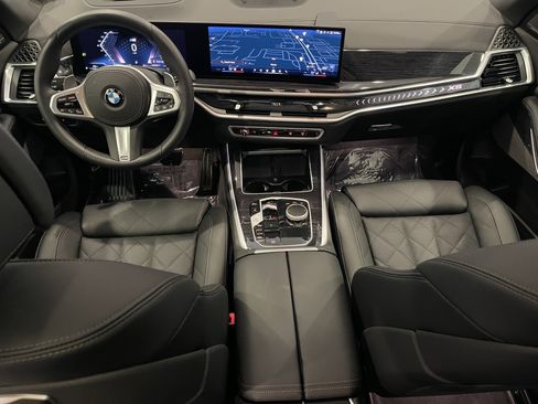 Used 2026 BMW X5 xDrive40i w/ M Sport Package AWD/4WD image 16