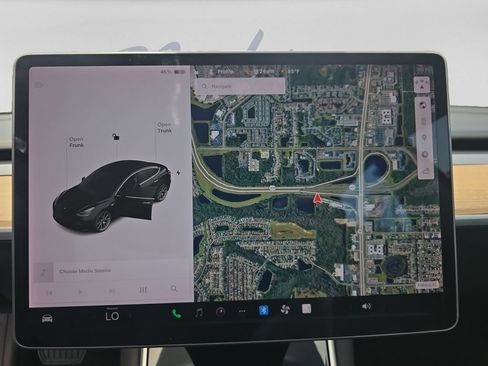 Used 2019 Tesla Model 3 Standard Range Plus RWD image 19