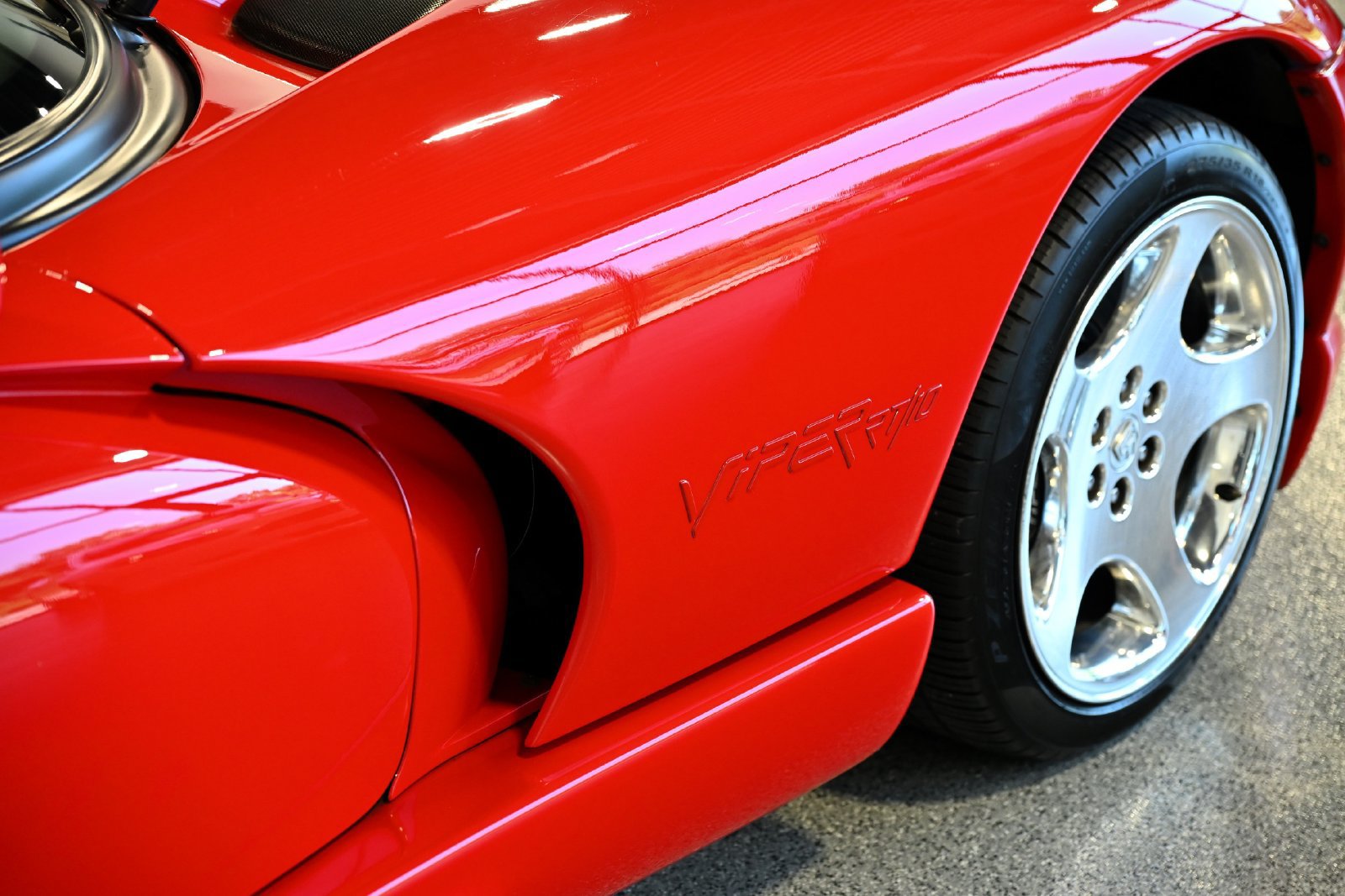 Used 2001 Dodge Viper RT/10 RWD image 13