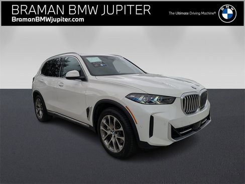Certified 2024 BMW X5 sDrive40i w/ Premium Package image 1