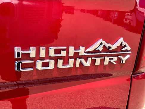 Used 2020 Chevrolet Silverado 1500 High Country w/ Z71 Off-Road Package AWD/4WD image 10