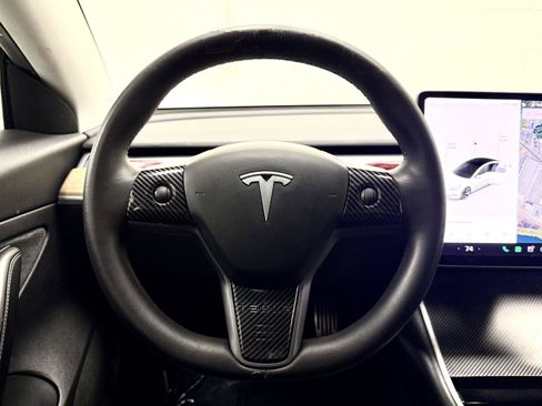 Used 2020 Tesla Model 3 Standard Range Plus RWD image 19