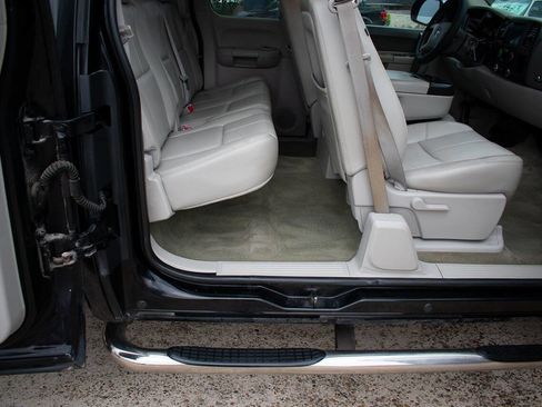 Used 2011 GMC Sierra 1500 SLE w/ Texas Edition RWD image 40