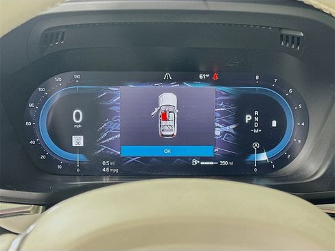 Used 2022 Volvo XC60 B5 Momentum w/ Climate Package image 24