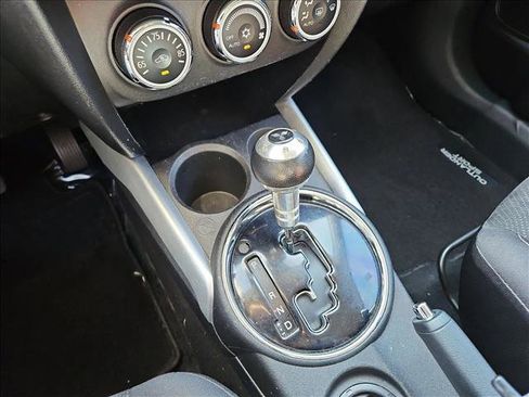 Used 2014 Mitsubishi Outlander Sport SE image 12