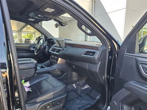 Used 2022 Chevrolet Tahoe High Country image 10
