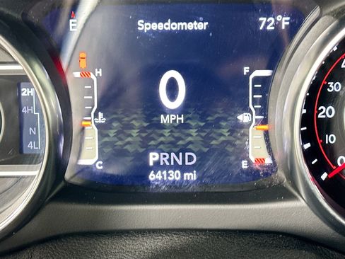 Used 2021 Jeep Wrangler Unlimited Rubicon w/ LED Lighting Group AWD/4WD image 15