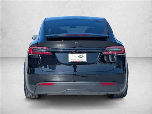 Used 2022 Tesla Model X image 7