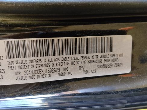 Used 2018 Jeep Compass Limited w/ Navigation Group FWD image 33