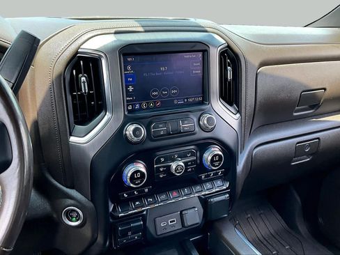 Used 2022 GMC Sierra 1500 Denali w/ Denali Premium Package AWD/4WD image 7