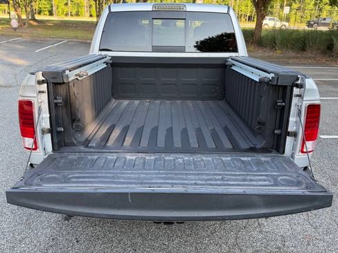 Used 2015 RAM 1500 Limited RWD image 21