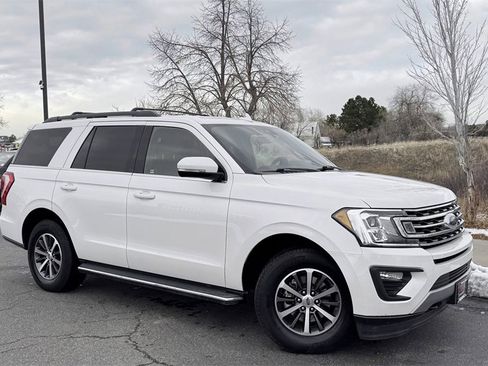 Used 2019 Ford Expedition XLT w/ Equipment Group 202A image 2