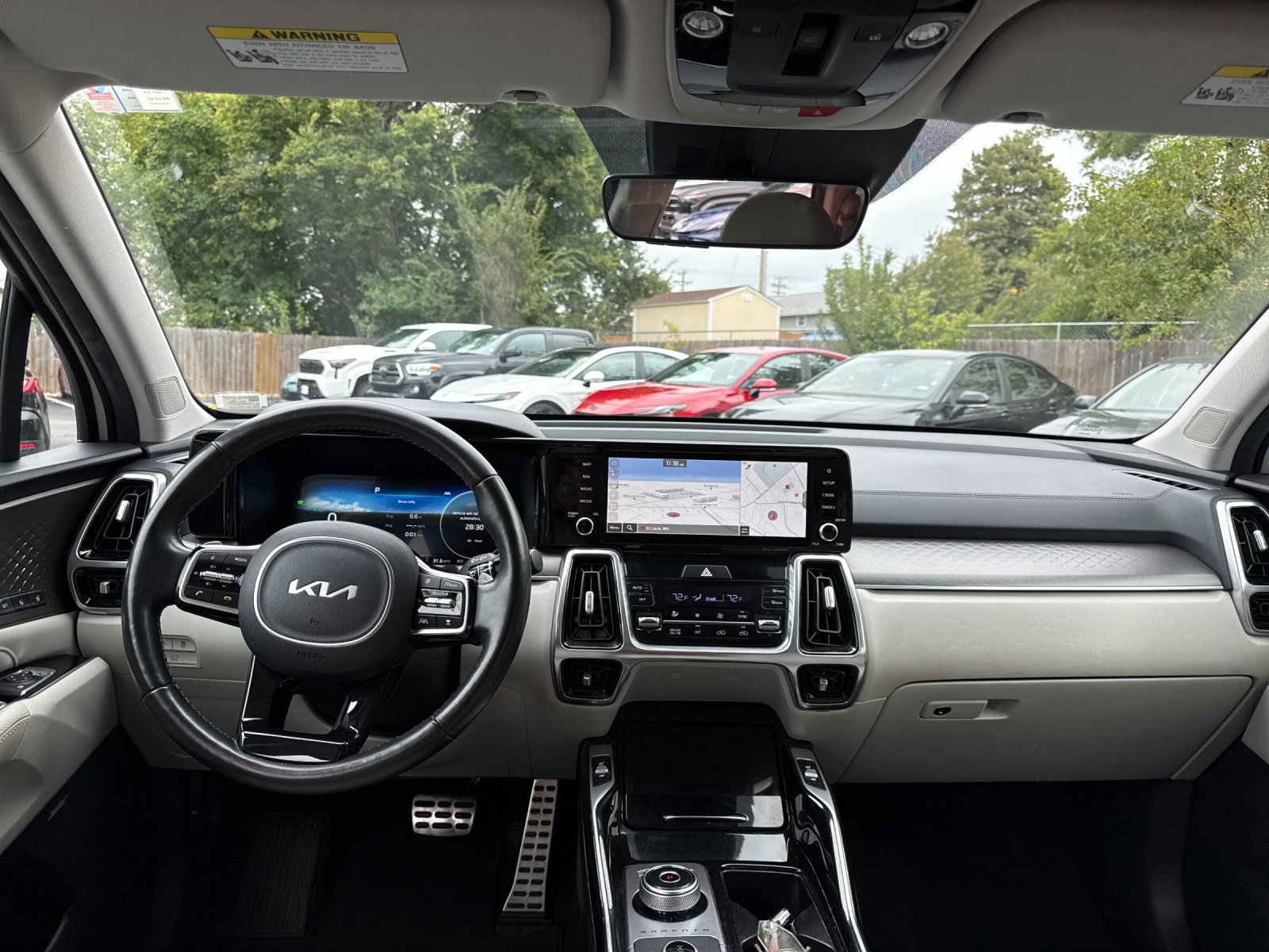 Used 2023 Kia Sorento SX Prestige w/ Panoramic Sunroof Package AWD/4WD image 13