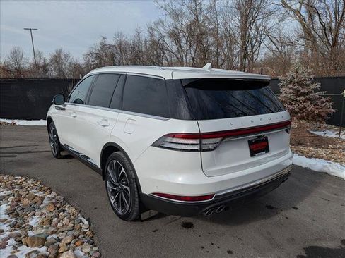 Used 2023 Lincoln Aviator Reserve w/ Equipment Group 201A image 3