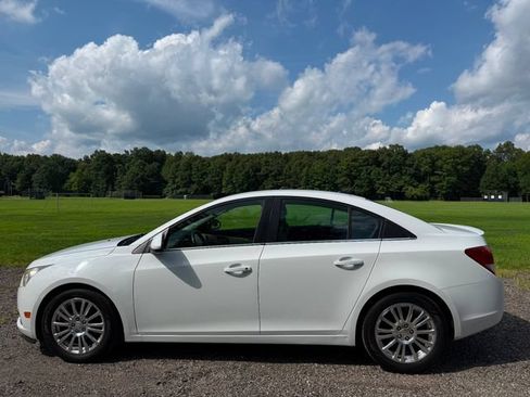 Used 2012 Chevrolet Cruze Eco FWD image 2