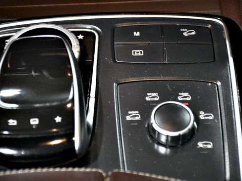 Used 2016 Mercedes-Benz GLE 350 4MATIC image 21