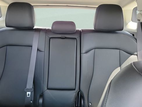Used 2025 Kia Sportage EX w/ Premium Package FWD image 16
