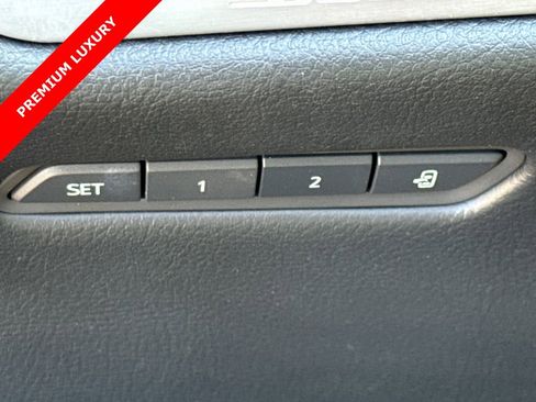 Used 2023 Cadillac XT5 Premium Luxury w/ Technology Package FWD image 22