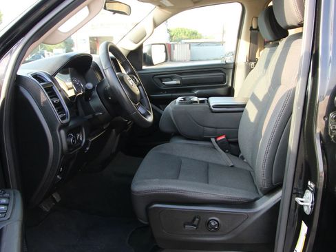 Used 2021 RAM 1500 Tradesman AWD/4WD image 9