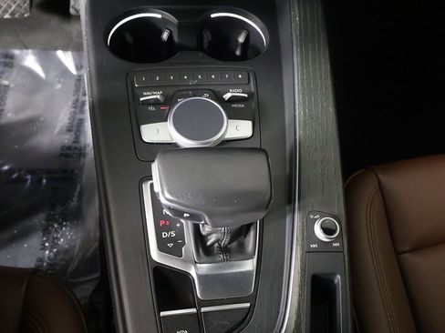 Used 2019 Audi A4 2.0T Premium Plus w/ Premium Plus Package image 45