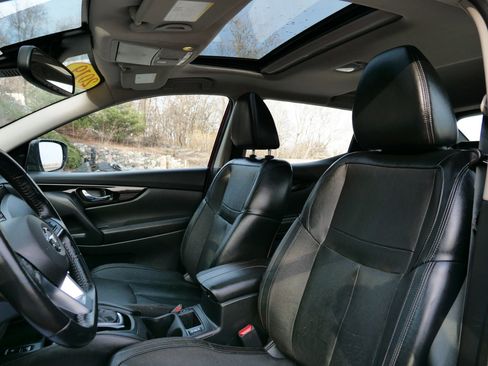 Used 2019 Nissan Rogue Sport SL w/ Premium Package AWD/4WD image 29