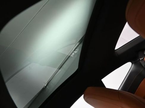 Certified 2026 Porsche 911 Carrera image 8