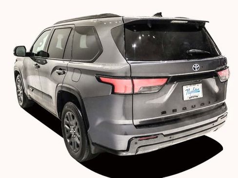 Used 2023 Toyota Sequoia Platinum image 8