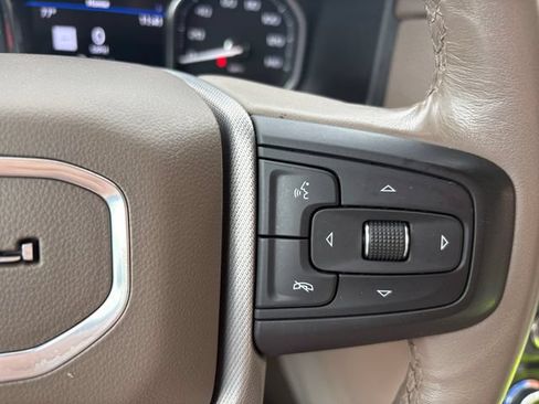 Used 2021 GMC Yukon Denali w/ Denali Premium Package AWD/4WD image 30