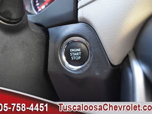 Used 2022 Toyota RAV4 XLE Premium image 40