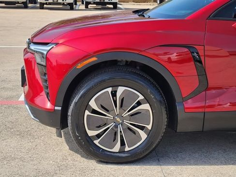 Used 2024 Chevrolet Blazer EV LT AWD/4WD image 15