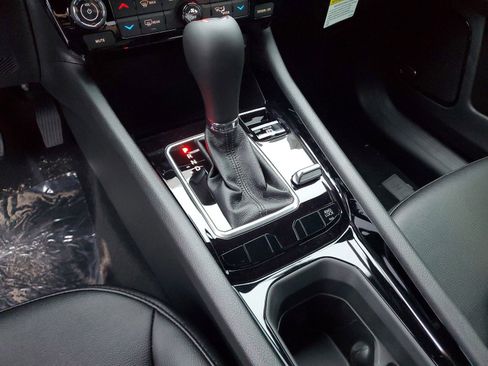 New 2026 Jeep Compass Limited w/ Sun, Sound & Navigation Group AWD/4WD image 31