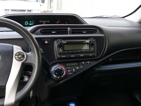 Used 2013 Toyota Prius C Two image 41