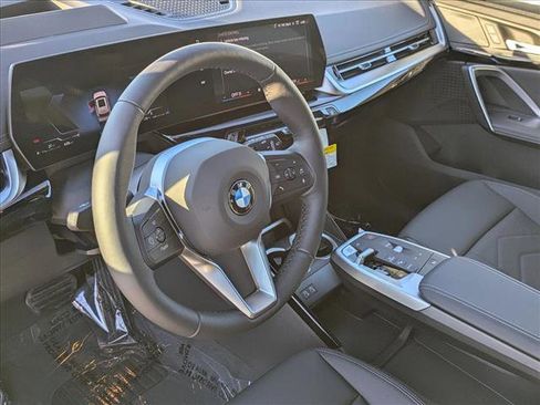 Used 2026 BMW X1 xDrive28i w/ Technology Package image 3