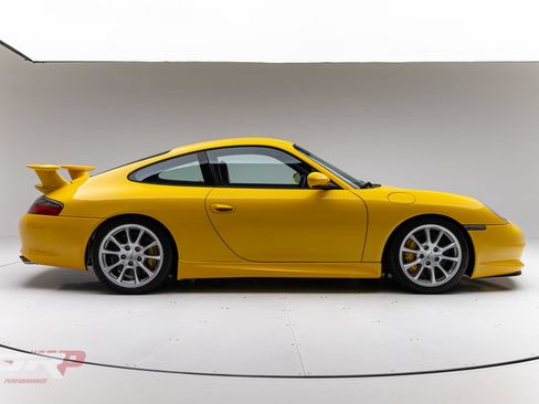 Used 2004 Porsche 911 GT3 RWD image 2