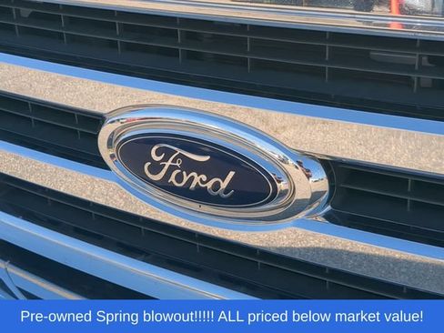 Used 2017 Ford E-350 and Econoline 350 Super Duty w/ Power Windows & Locks Group RWD image 9