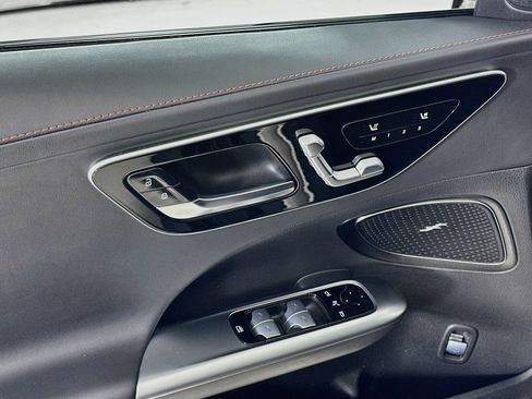 Used 2025 Mercedes-Benz C 43 AMG 4MATIC Sedan image 19