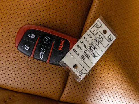 Used 2019 Dodge Challenger SRT Hellcat w/ Laguna Leather Package image 39