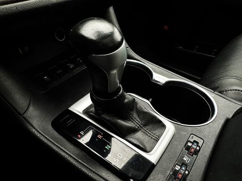 Used 2016 Toyota Highlander Limited Platinum image 30