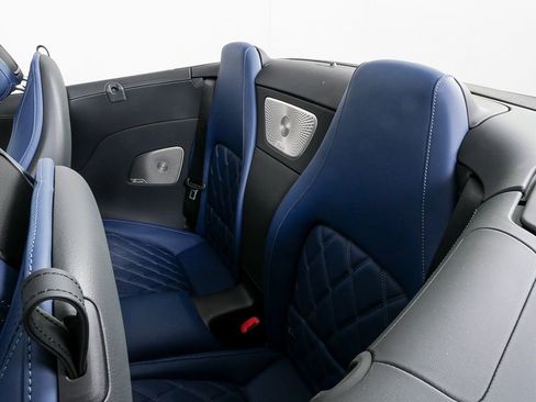 Used 2025 Mercedes-Benz SL 63 AMG 4MATIC image 19