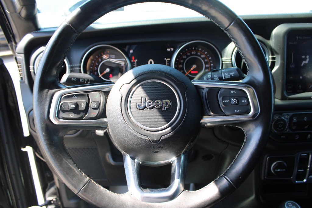 Used 2018 Jeep Wrangler Unlimited Sahara AWD/4WD image 26